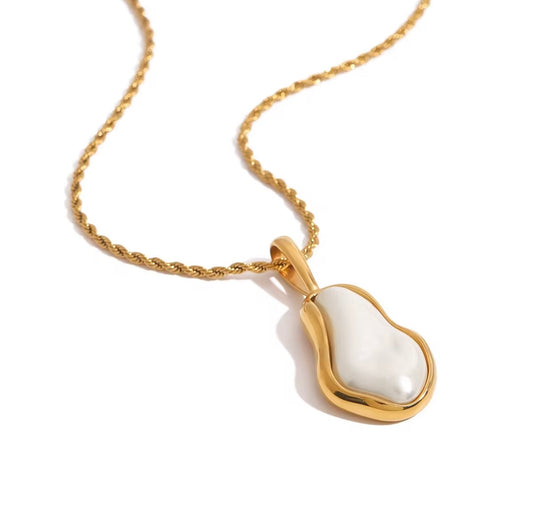 Vintage Pearl Necklace