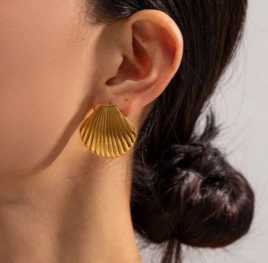 Shell Studs