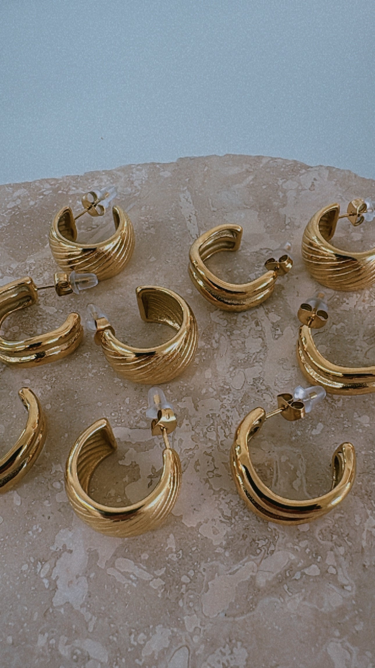 𝐸𝑎𝑟𝑟𝑖𝑛𝑔𝑠