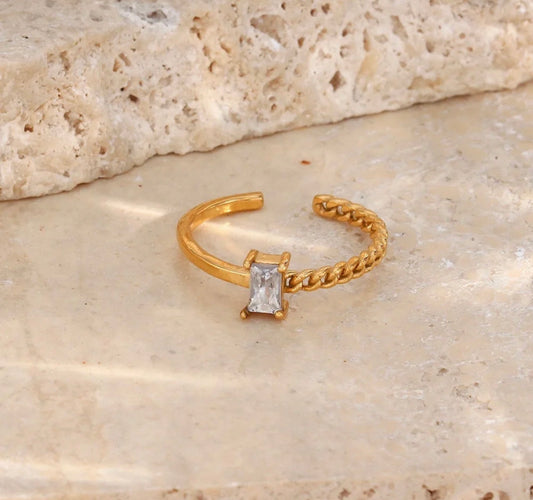 Maggie Ring