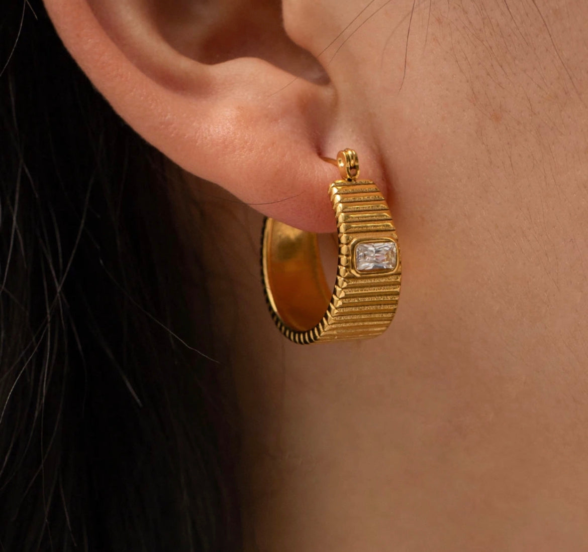 Lili Hoops